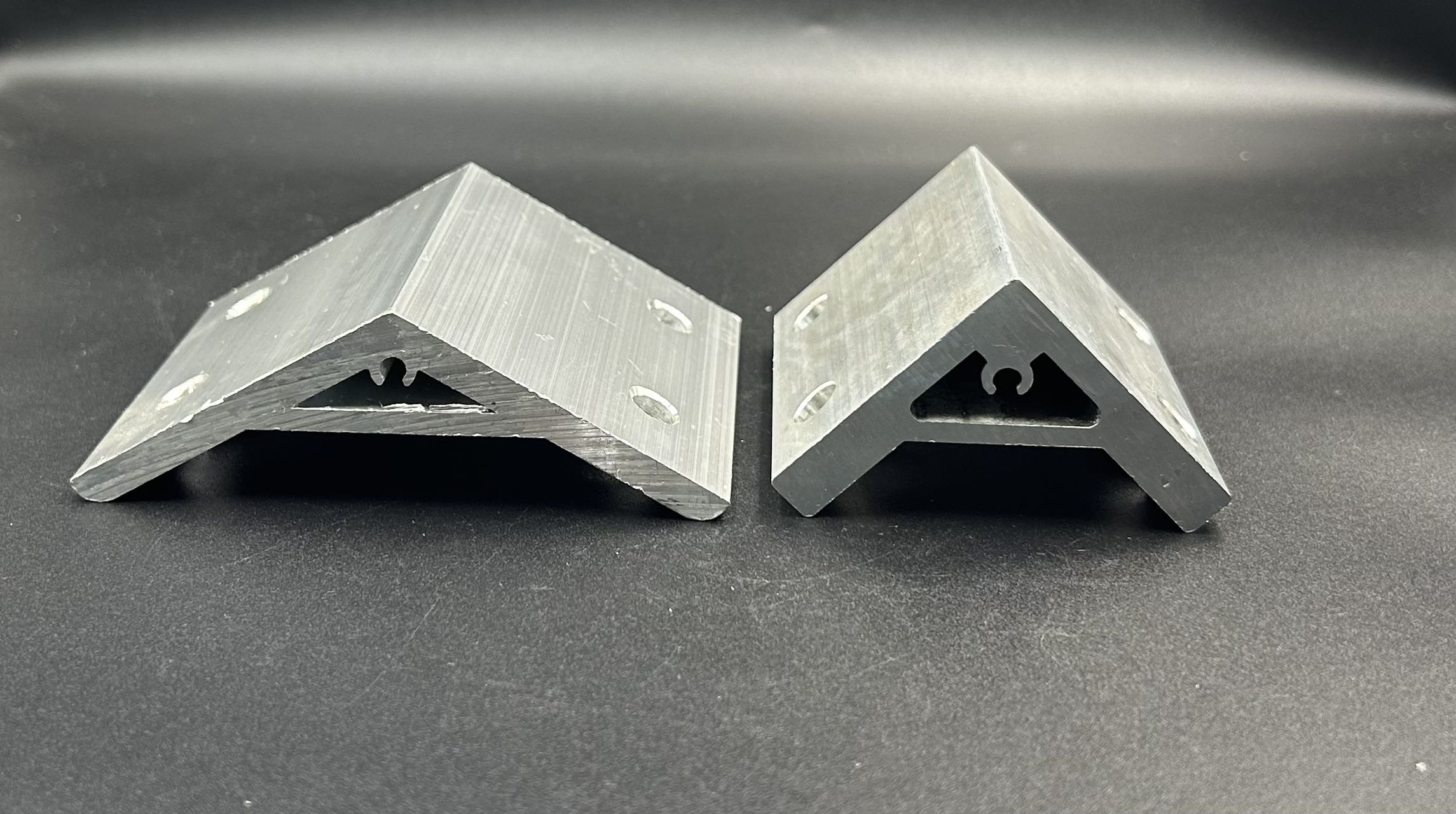 工業用アルミプロファイル付属品 機械工具用厚みのあるフレーム - Aluminium Extrusion のレビューと価格
